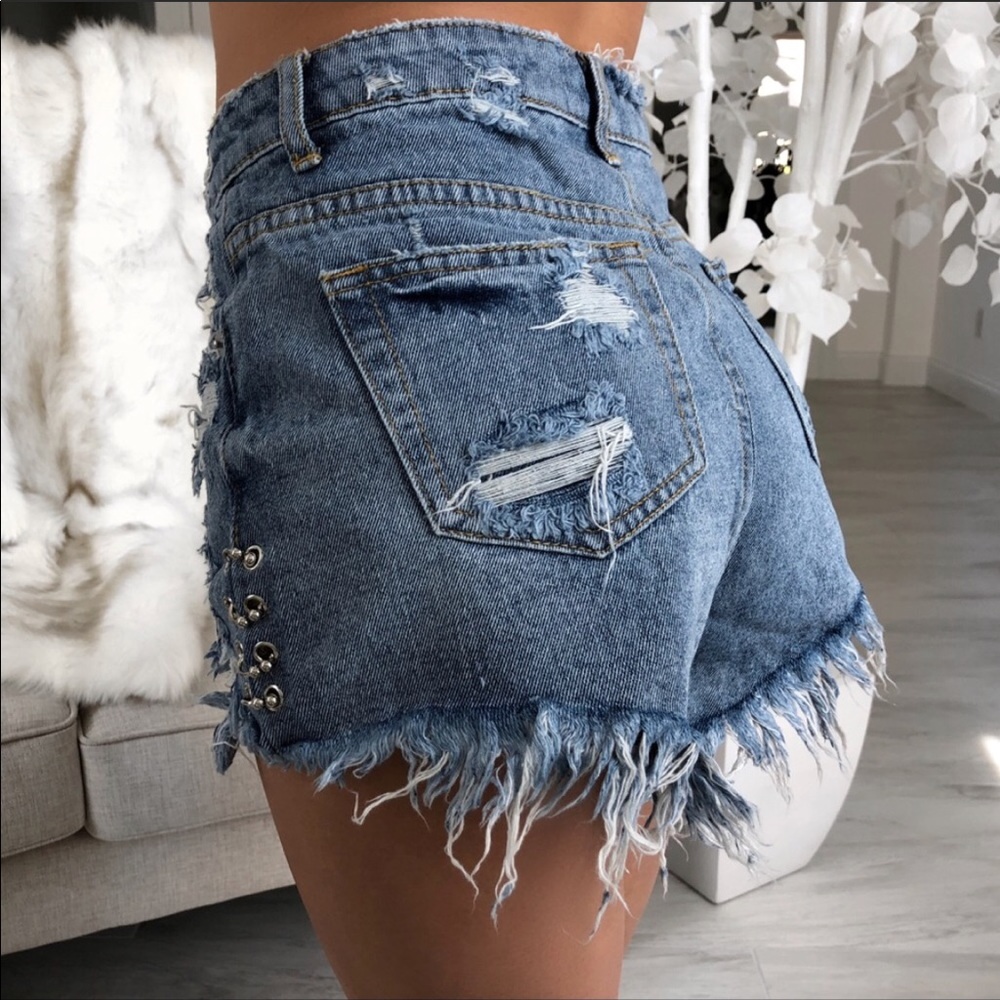 Cutoff shorts from @itselaine closet - Picture 2 of 5